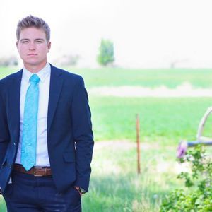 Meet your Posher, Clay